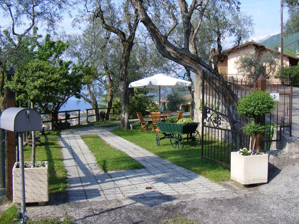 Casa Palmira Apartment Бренцоне сул Гарда Екстериор снимка