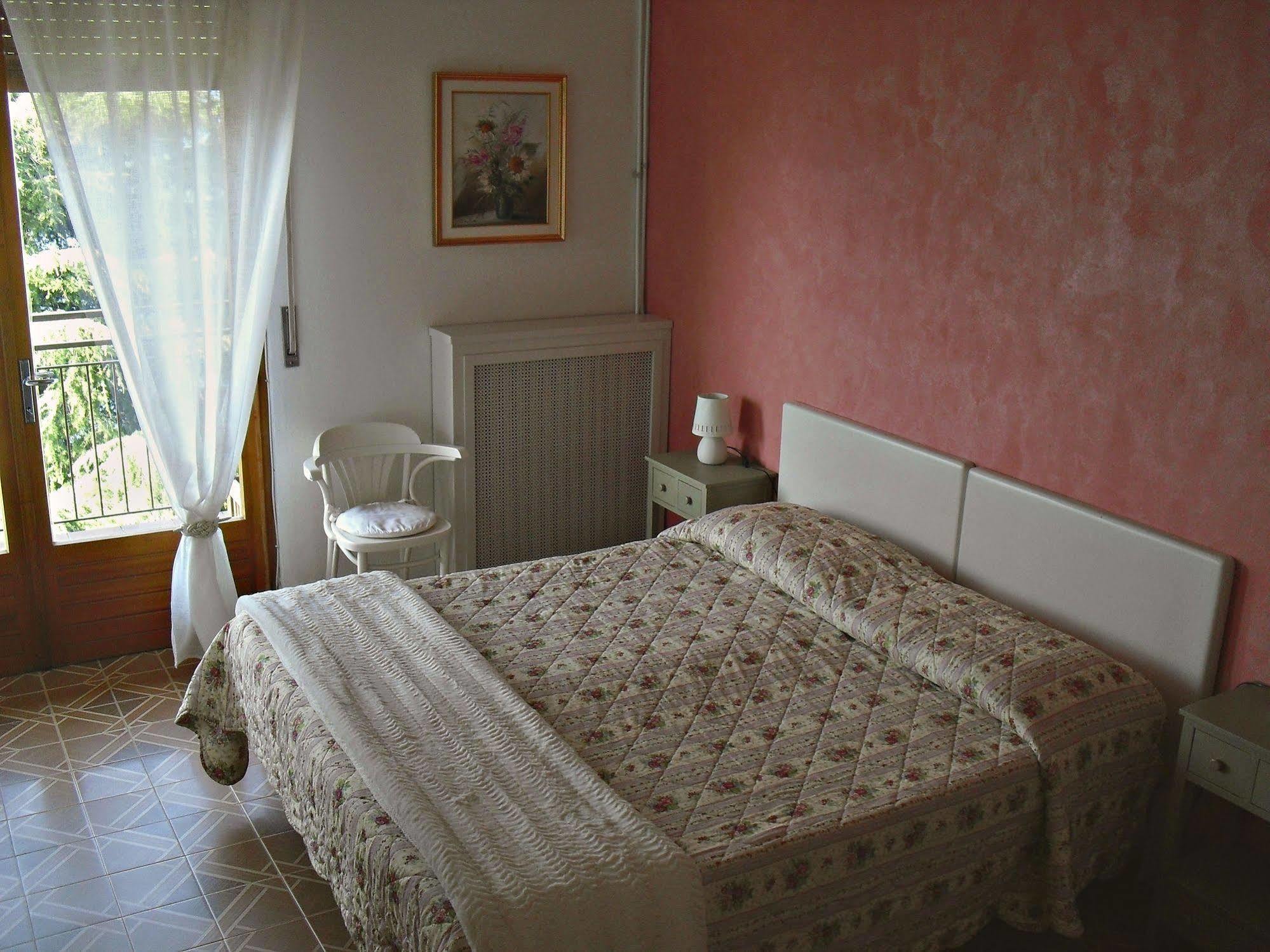 Casa Palmira Apartment Бренцоне сул Гарда Екстериор снимка